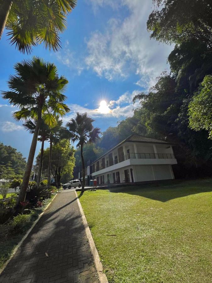 Lembah Permai Resort Sindanglaya Eksteriør billede