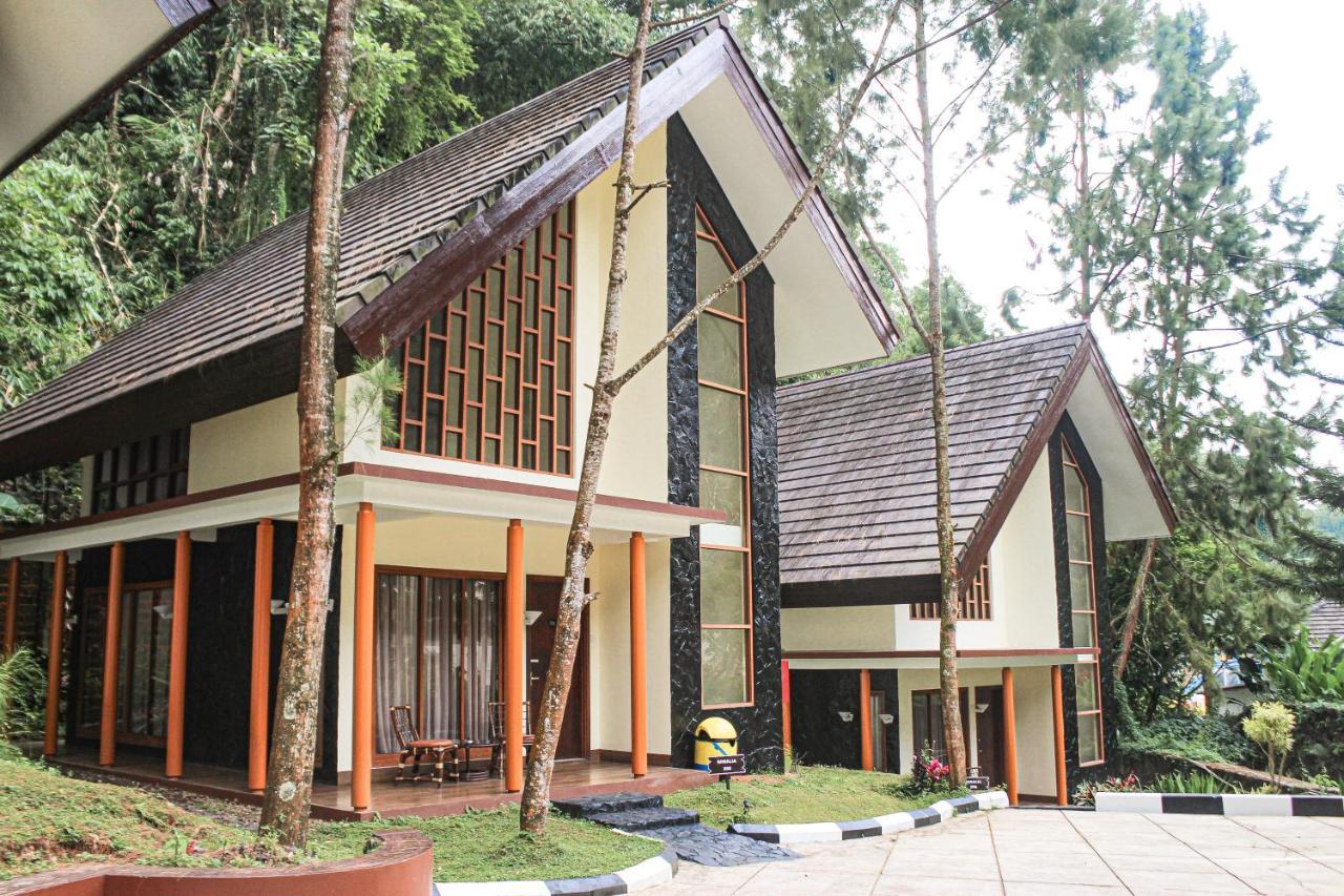 Lembah Permai Resort Sindanglaya Eksteriør billede